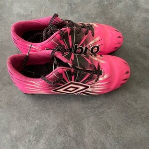 Umbro Pink Soccer Cleats